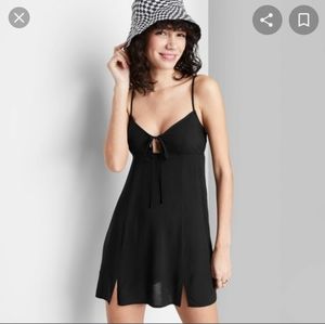 Black keyhole dress